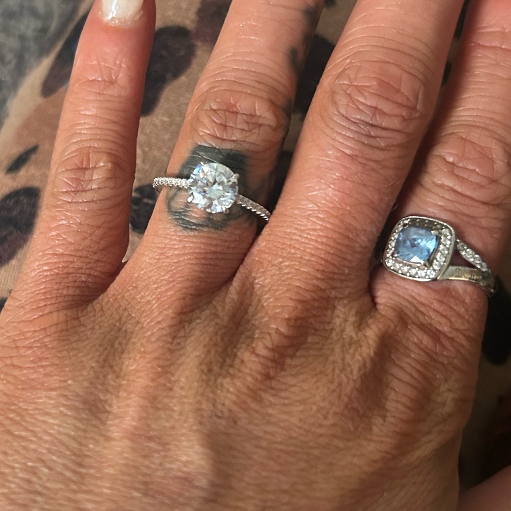 1.5 carat LG diamond ring